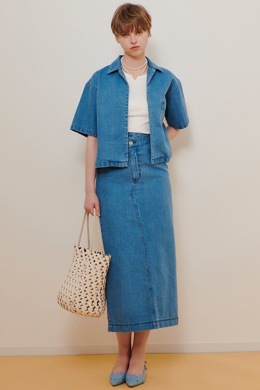 【アルアバイル/allureville】のデニムボクシーシャツ 人気、トレンドファッション・服の通販 founy(ファニー) 　ファッション　Fashion　レディースファッション　Fashion for Women　トップス・カットソー　Cut & Sew Tops　シャツ・ブラウス・オフィスカジュアル　Elegant Blouses & Button-Ups　おすすめ　Recommended / Our Picks　エアリー　Airy Texture　ショート　Short, Short Length　スタンダード　Standard, Basic　スリーブ　Sleeve, Long Sleeve / Short Sleeve　セットアップ　Set-Up, Coordinated Outfit　タイトスカート　Pencil Skirt, Tight Skirt　デニム　Denim, Jeans Material　ドット　Polka Dot, Dot Pattern　ワイド　Wide, Wide Fit　ヴィンテージ　Vintage Style　エレガント 上品　Elegant　再入荷　Restock / Back in Stock　羽織　Haori, Light Jacket　other-2|ID: prp329100004499284 ipo3291000000035051982