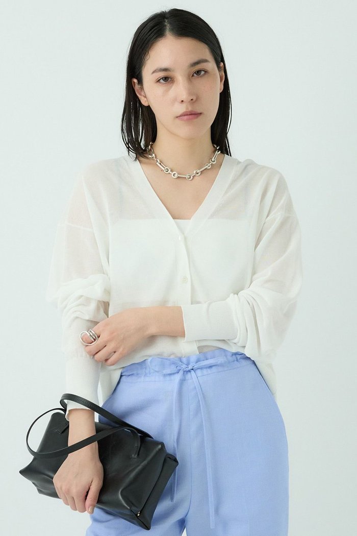 【カオス/Chaos】のキルシェニットカーディガン インテリア・キッズ・メンズ・レディースファッション・服の通販 founy(ファニー) https://founy.com/ ファッション Fashion レディースファッション Ladies' Fashion Online トップス・カットソー Tops/Tshirt ニット Knit Tops カーディガン Cardigans カーディガン Cardigan スリット Slit バランス Balance ワンポイント One Point 再入荷 Restock/Back In Stock/Re Arrival 夏 Summer |ID: prp329100004503133 ipo3291000000032629324