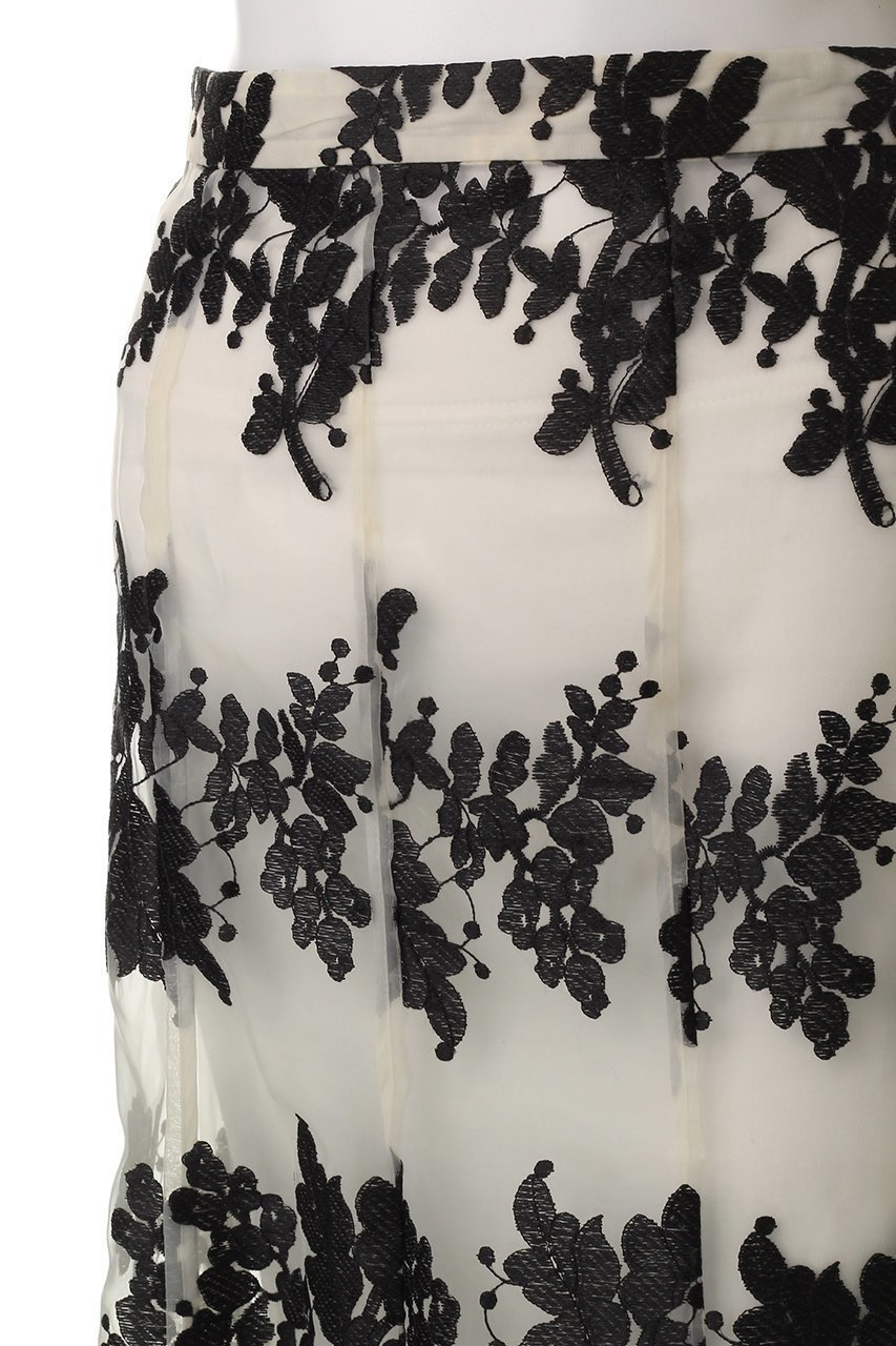 【クラネ/CLANE】のSHEER FLOWER LACE SKIRT/スカート 人気、トレンドファッション・服の通販 founy(ファニー) 　ファッション　Fashion　レディースファッション　Fashion for Women　スカート　Skirts　ロングスカート　Long Skirts / Maxi & Midi Skirts　シアー　Sheer, See-Through　フラワー　Flower, Floral　フレア　Flare, Flared　ミニスカート　Mini Skirt, Short Skirt　リュクス　Luxury, Elegant, High-End, Chic　レース　Lace, Lace Fabric　ロング　Long, Long-Length　夏　Summer　春　Spring　S/S・春夏　SS, Spring/Summer, Warm Season　other-5|ID: prp329100004504566 ipo3291000000032843966