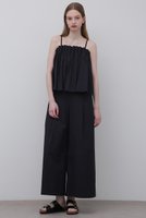 【アドーア/ADORE】のドライオックスオールインワン 人気、トレンドファッション・服の通販 founy(ファニー) ファッション Fashion レディースファッション Fashion for Women パンツ Pants & Trousers オックス Oxford Fabric コンビネゾン Jumpsuit, All-in-One スタンダード Standard, Basic タンブラー Tumbler, Travel Mug ドレープ Drape, Draping Fabric バランス Balance, Style Balance フレア Flare, Flared リラックス Relax, Relaxed Fit ワイド Wide, Wide Fit エレガント 上品 Elegant |ID:prp329100004504600