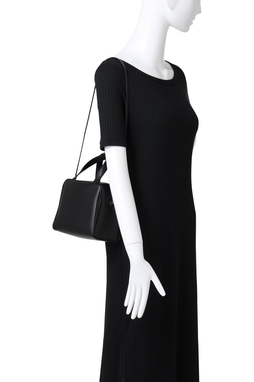 【ザ ロウ/THE ROW】のRAY 人気、トレンドファッション・服の通販 founy(ファニー) 　ファッション　Fashion　レディースファッション　Fashion for Women　バッグ　Bags　なめらか　Smooth, Silky Texture　コンパクト　Compact, Small Size　シンプル　Simple, Minimal　スクエア　Square, Square Shape　トレンド　Trend, Trending Now　パーティ　Party, Party Style　フォルム　Silhouette, Form　other-2|ID: prp329100004506016 ipo3291000000035318769