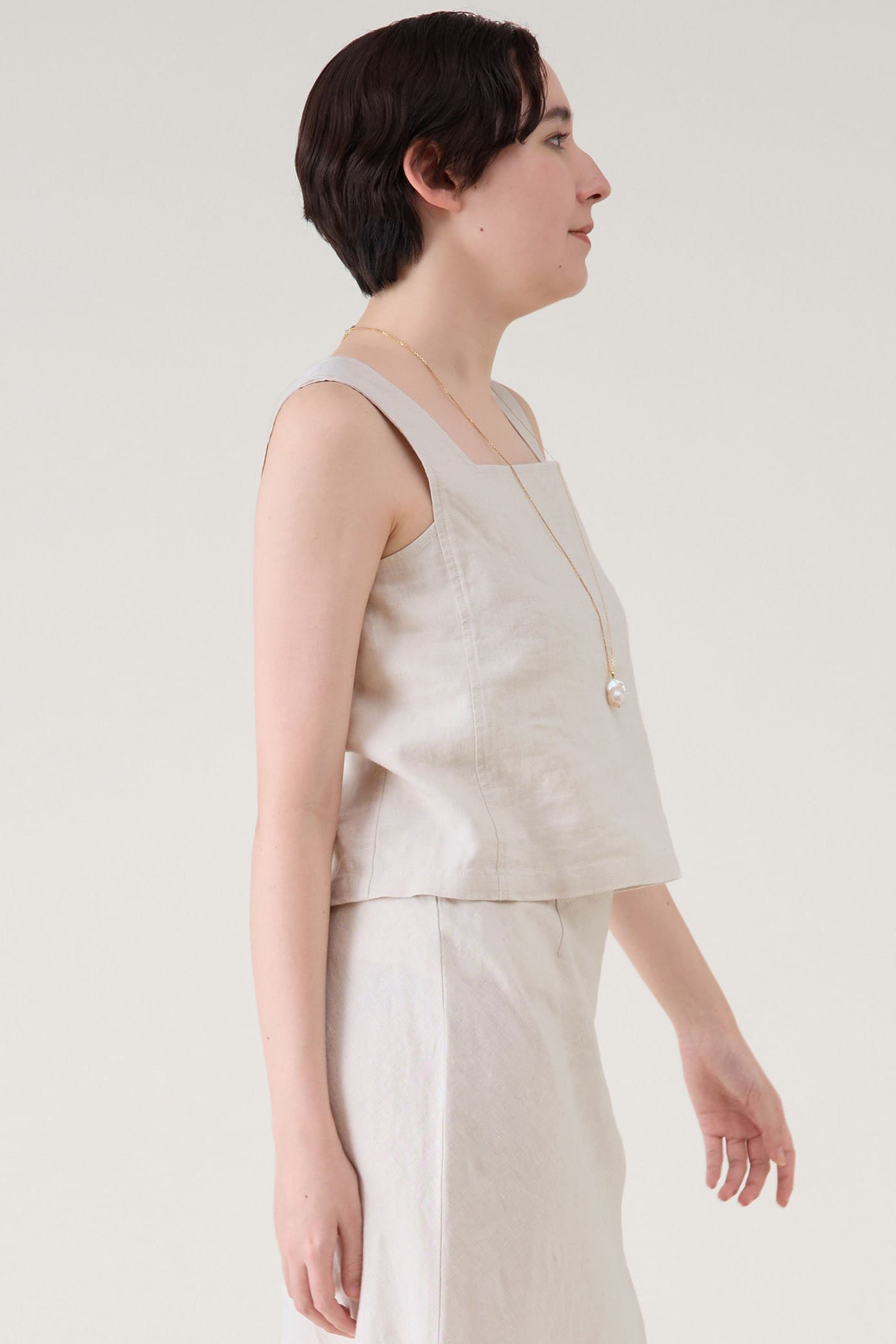 【マルティニーク/martinique】のウォッシュリネンノースリーブブラウス(セットアップ可) 人気、トレンドファッション・服の通販 founy(ファニー) 　ファッション　Fashion　レディースファッション　Fashion for Women　トップス・カットソー　Cut & Sew Tops　キャミソール&ノースリーブ　Camisoles & Sleeveless Tops　シャツ・ブラウス・オフィスカジュアル　Elegant Blouses & Button-Ups　おすすめ　Recommended / Our Picks　セットアップ　Set-Up, Coordinated Outfit　ノースリーブ　Sleeveless, No-Sleeve　リネン　Linen, Linen Fabric　ロング　Long, Long-Length　別注　Limited Edition, Custom Order　夏　Summer　定番　Standard, Basic Item　other-2|ID: prp329100004506031 ipo3291000000035724203