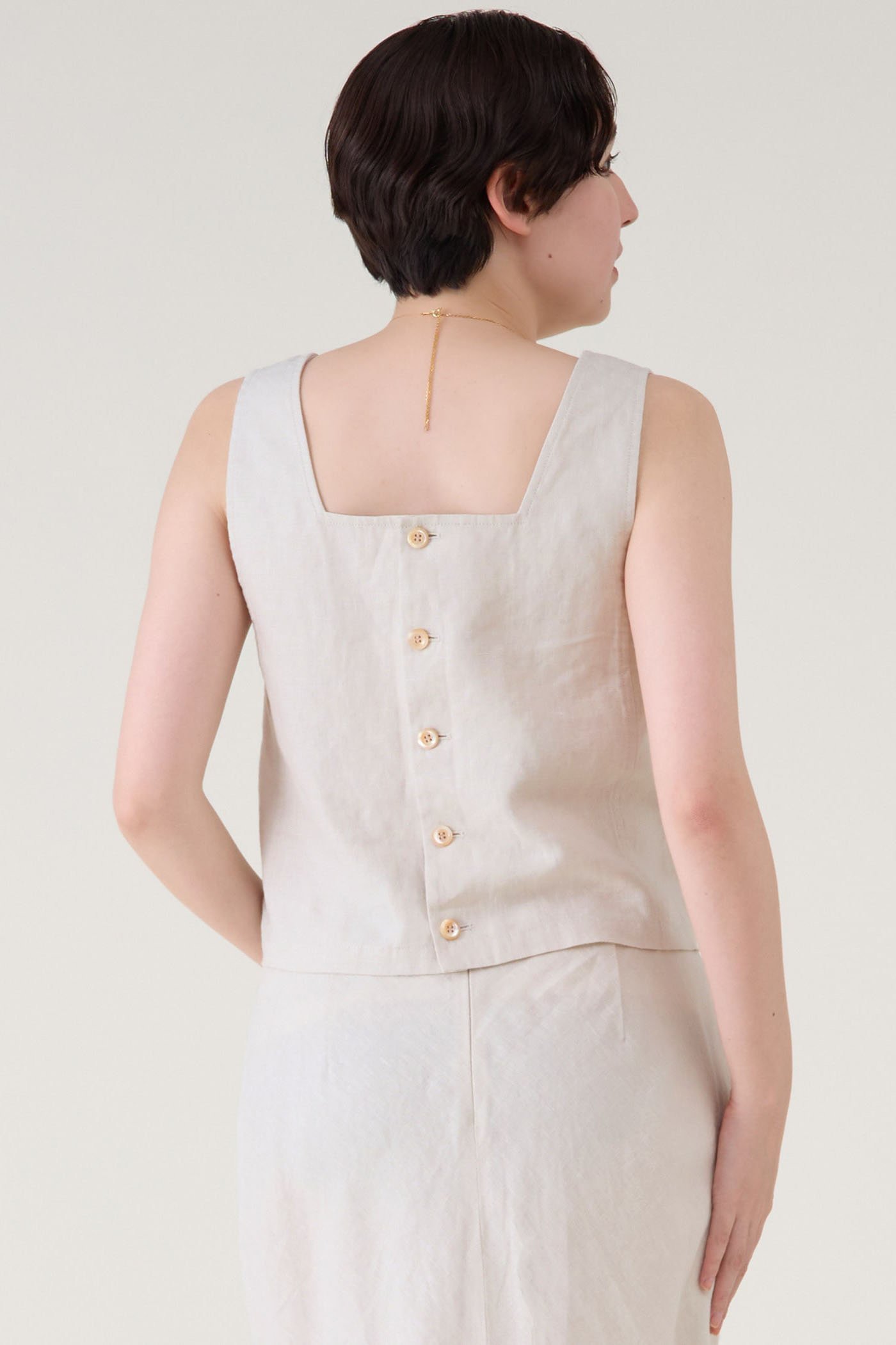 【マルティニーク/martinique】のウォッシュリネンノースリーブブラウス(セットアップ可) 人気、トレンドファッション・服の通販 founy(ファニー) 　ファッション　Fashion　レディースファッション　Fashion for Women　トップス・カットソー　Cut & Sew Tops　キャミソール&ノースリーブ　Camisoles & Sleeveless Tops　シャツ・ブラウス・オフィスカジュアル　Elegant Blouses & Button-Ups　おすすめ　Recommended / Our Picks　セットアップ　Set-Up, Coordinated Outfit　ノースリーブ　Sleeveless, No-Sleeve　リネン　Linen, Linen Fabric　ロング　Long, Long-Length　別注　Limited Edition, Custom Order　夏　Summer　定番　Standard, Basic Item　other-3|ID: prp329100004506031 ipo3291000000035724207