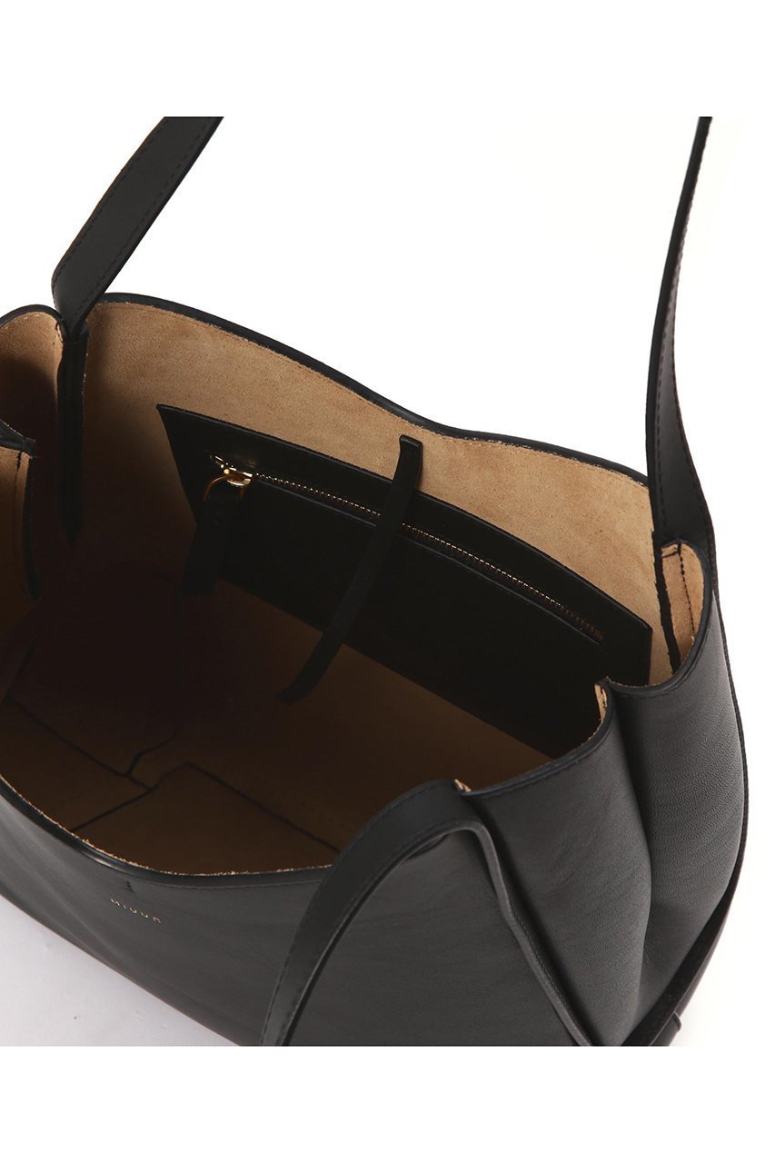 【ル フィル/LE PHIL】のnewLOMU M 大人の最旬トレンドファッション＆コーディネート founy(ファウニー) 　ファッション　Fashion　レディースファッション　Fashion for Women　バッグ　Bags　コレクション　Collection, Seasonal Line　シンプル　Simple, Minimal　トレンド　Trend, Trending Now　バランス　Balance, Style Balance　other-8|ID: prp329100004507822 ipo3291000000036926838