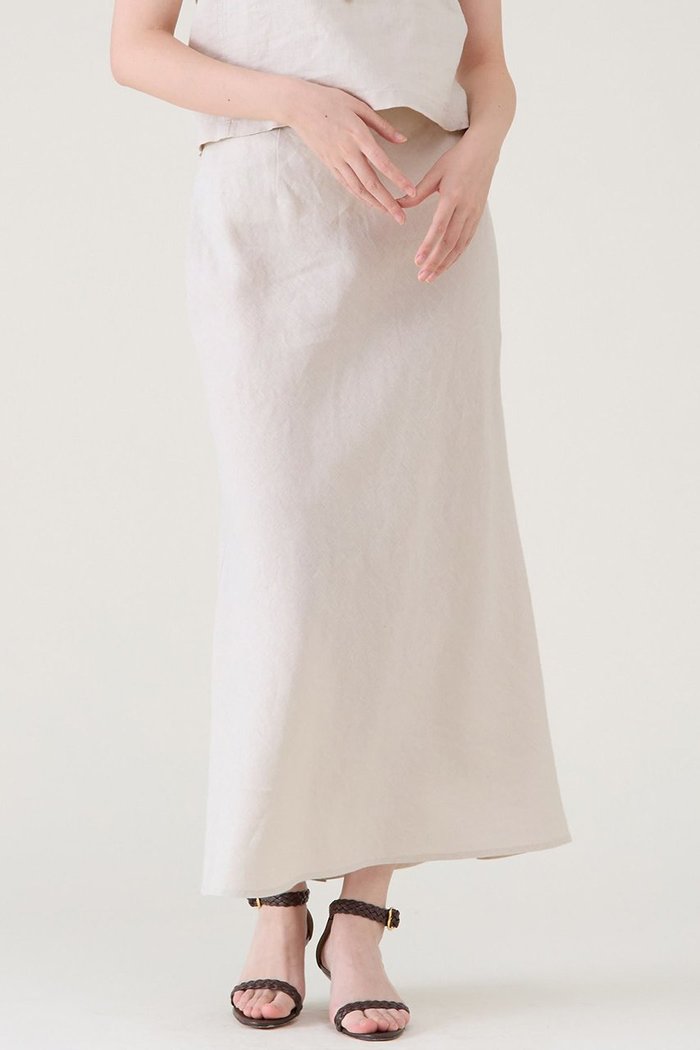 【マルティニーク/martinique】のウォッシュリネンスカート(セットアップ可) インテリア・キッズ・メンズ・レディースファッション・服の通販 founy(ファニー) https://founy.com/ ファッション Fashion レディースファッション Fashion for Women セットアップ Matching Sets スカート・ミニ/ミディ/マキシ Skirts / Mini, Midi & Maxi Skirts スカート Skirts ロングスカート Long Skirts / Maxi & Midi Skirts おすすめ Recommended / Our Picks セットアップ Set-Up, Coordinated Outfit マーメイド Mermaid, Fishtail Silhouette リネン Linen, Linen Fabric ロング Long, Long-Length 別注 Limited Edition, Custom Order 夏 Summer 定番 Standard, Basic Item |ID: prp329100004507910 ipo3291000000035968930