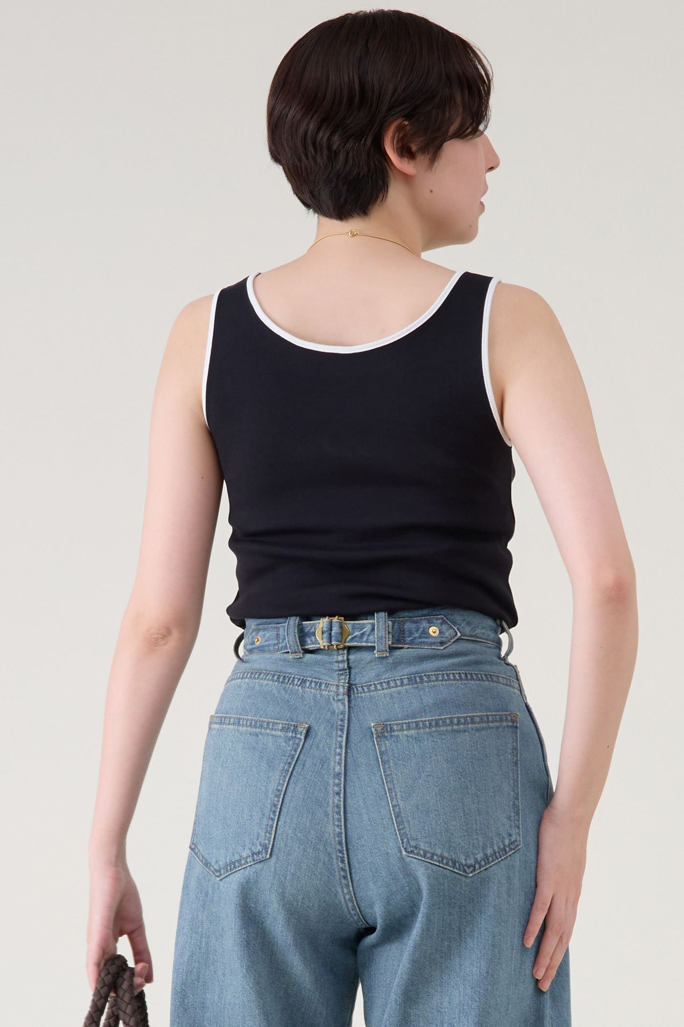 【マルティニーク/martinique】のコットンフライスノースリーブ 人気、トレンドファッション・服の通販 founy(ファニー) 　ファッション　Fashion　レディースファッション　Fashion for Women　トップス・カットソー　Cut & Sew Tops　キャミソール&ノースリーブ　Camisoles & Sleeveless Tops　シャツ・ブラウス・オフィスカジュアル　Elegant Blouses & Button-Ups　ロングTシャツ・Tシャツ　Longline T-Shirts & Tees　カットソー・ベーシックTシャツ　Cut-and-Sewn Tops / Stretch Tees & Basics　インナー　Innerwear　キャミソール　Camisole, Spaghetti Strap Top　ストレッチ　Stretch, Stretchy Fabric　タンク　Tank Top, Sleeveless Top　トレンド　Trend, Trending Now　定番　Standard, Basic Item　フィット　Fit, Slim Fit　ボトム　Bottoms, Lower Wear　モノトーン　Monotone, Black and White　おすすめ　Recommended / Our Picks　日本製　Made In Japan　other-3|ID: prp329100004509176 ipo3291000000032807544