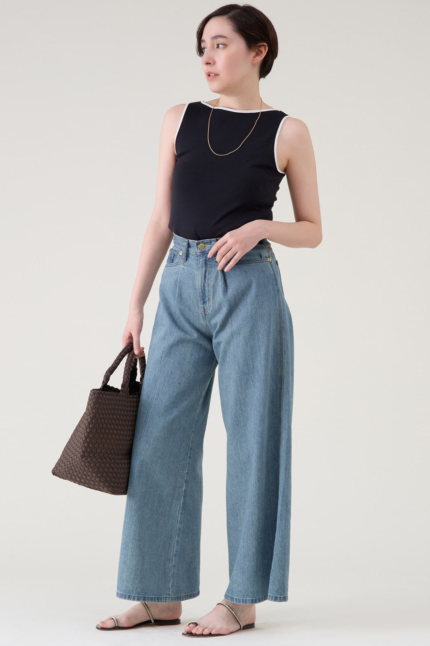 【マルティニーク/martinique】のコットンフライスノースリーブ 人気、トレンドファッション・服の通販 founy(ファニー) 　ファッション　Fashion　レディースファッション　Fashion for Women　トップス・カットソー　Cut & Sew Tops　キャミソール&ノースリーブ　Camisoles & Sleeveless Tops　シャツ・ブラウス・オフィスカジュアル　Elegant Blouses & Button-Ups　ロングTシャツ・Tシャツ　Longline T-Shirts & Tees　カットソー・ベーシックTシャツ　Cut-and-Sewn Tops / Stretch Tees & Basics　インナー　Innerwear　キャミソール　Camisole, Spaghetti Strap Top　ストレッチ　Stretch, Stretchy Fabric　タンク　Tank Top, Sleeveless Top　トレンド　Trend, Trending Now　定番　Standard, Basic Item　フィット　Fit, Slim Fit　ボトム　Bottoms, Lower Wear　モノトーン　Monotone, Black and White　おすすめ　Recommended / Our Picks　日本製　Made In Japan　other-7|ID: prp329100004509176 ipo3291000000032807548