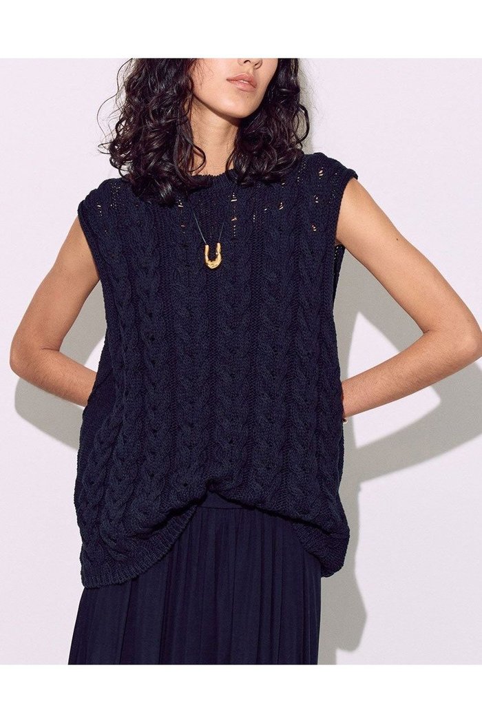 【ブリル/BRILL】のケーブルノースリーブプルオーバー インテリア・キッズ・メンズ・レディースファッション・服の通販 founy(ファニー) https://founy.com/ ファッション Fashion レディースファッション WOMEN トップス・カットソー Tops/Tshirt ニット Knit Tops キャミソール / ノースリーブ No Sleeves プルオーバー Pullover シンプル Simple リネン Linen NEW・新作・新着・新入荷 New Arrivals |ID: prp329100004509199 ipo3291000000031836492