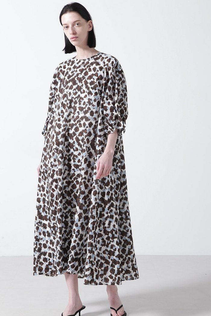 【ヒューエルミュージアム/hueLe Museum】の【STUMBLY】Printed Maxi Dress インテリア・キッズ・メンズ・レディースファッション・服の通販 founy(ファニー) https://founy.com/ ファッション Fashion レディースファッション Fashion for Women ワンピース Dresses フォーマル・パーティードレス・結婚式用ドレス Elegant & Casual Dresses チュニック Tunic Tops & Dresses マキシ丈ワンピース・ロングドレス Maxi Dresses / Long One-Pieces オーガンジー Organza Fabric クラシック Classic, Timeless Style チュニック Tunic, Long Top ドット Polka Dot, Dot Pattern ドレス Dress, One-Piece プリント Print, Printed Pattern レオパード Leopard, Animal Print ロング Long, Long-Length |ID: prp329100004509223 ipo3291000000032868892