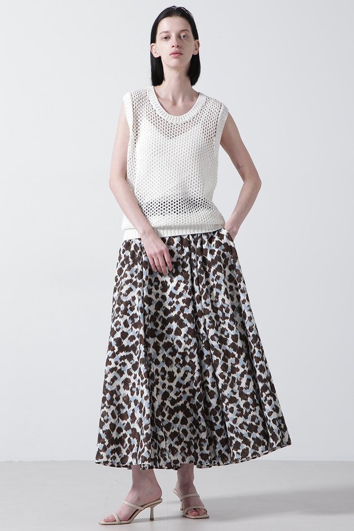 【ヒューエルミュージアム/hueLe Museum】の【STUMBLY】Printed Flare Skirt インテリア・キッズ・メンズ・レディースファッション・服の通販 founy(ファニー) https://founy.com/ ファッション Fashion レディースファッション Fashion for Women スカート Skirts ロングスカート Long Skirts / Maxi & Midi Skirts オーガンジー Organza Fabric ギャザー Gathered, Ruffled クール Cool, Chic ドット Polka Dot, Dot Pattern フロント Front, Front Design プリント Print, Printed Pattern レオパード Leopard, Animal Print ロング Long, Long-Length 定番 Standard, Basic Item |ID: prp329100004509227 ipo3291000000032824258