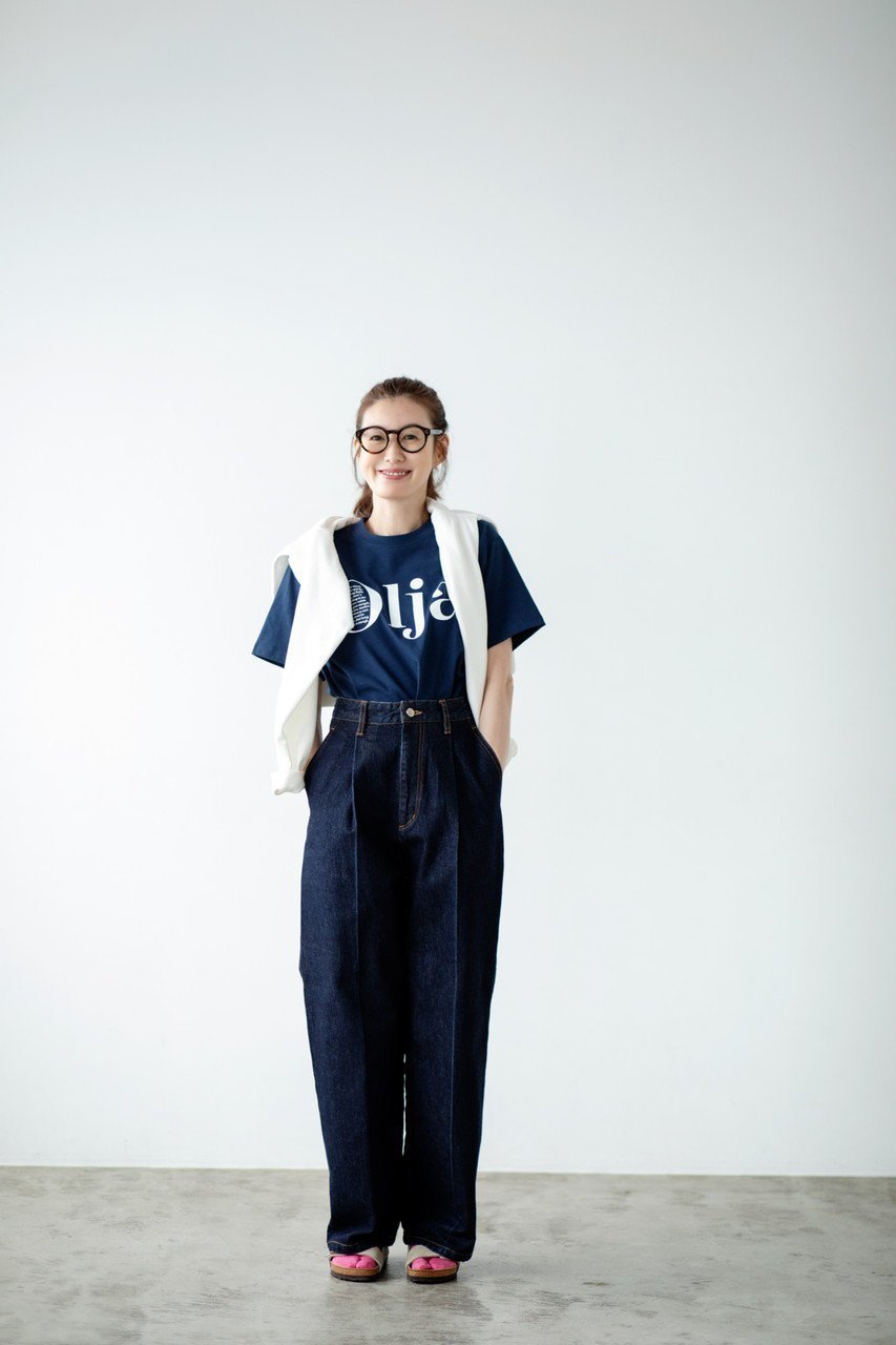【マイ ウィークネス/MY WEAKNESS】のDenim Wide Pants 人気、トレンドファッション・服の通販 founy(ファニー) 　ファッション　Fashion　レディースファッション　Fashion for Women　パンツ　Pants & Trousers　デニムパンツ・ジーンズ・美脚デニム　Denim Jeans & Pants　エレガント 上品　Elegant　スタイリッシュ　Stylish, Fashionable　センター　Center, Center Line　デニム　Denim, Jeans Material　プリーツ　Pleats, Pleated　リラックス　Relax, Relaxed Fit　ワイド　Wide, Wide Fit　other-7|ID: prp329100004510924 ipo3291000000035836646