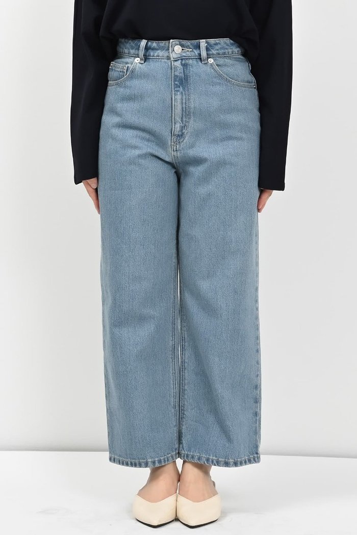 【エストラータ/STRATA】の【COHINA】KUROKI DENIM セミワイドストレート インテリア・キッズ・メンズ・レディースファッション・服の通販 founy(ファニー) https://founy.com/ ファッション Fashion レディースファッション WOMEN パンツ Pants デニムパンツ Denim Pants インディゴ Indigo カットソー Cut And Sew ストレート Straight デニム Denim フィット Fit ワイド Wide 人気 Popularity 夏 Summer NEW・新作・新着・新入荷 New Arrivals 春 Spring S/S・春夏 Ss・Spring/Summer |ID: prp329100004510945 ipo3291000000031861458