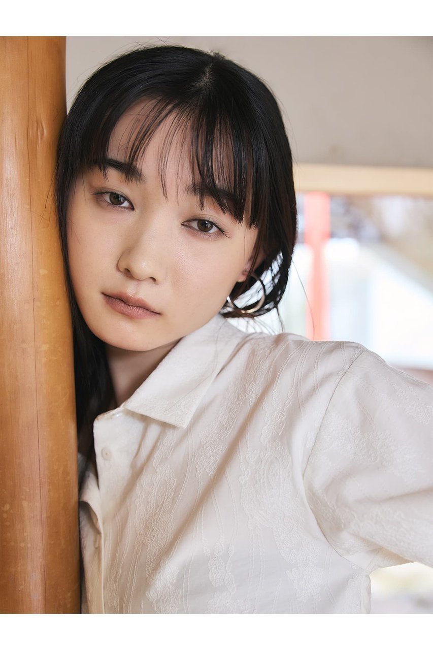 【エストラータ/STRATA】のエンブロイダリースカラップシャツ 人気、トレンドファッション・服の通販 founy(ファニー) 　ファッション　Fashion　レディースファッション　Fashion for Women　トップス・カットソー　Cut & Sew Tops　シャツ・ブラウス・オフィスカジュアル　Elegant Blouses & Button-Ups　おすすめ　Recommended / Our Picks　インナー　Innerwear　キャミソール　Camisole, Spaghetti Strap Top　コンパクト　Compact, Small Size　シンプル　Simple, Minimal　スカラップ　Scallop, Scalloped Edge　スリーブ　Sleeve, Long Sleeve / Short Sleeve　デニム　Denim, Jeans Material　バランス　Balance, Style Balance　ロング　Long, Long-Length　other-2|ID: prp329100004510954 ipo3291000000032806912