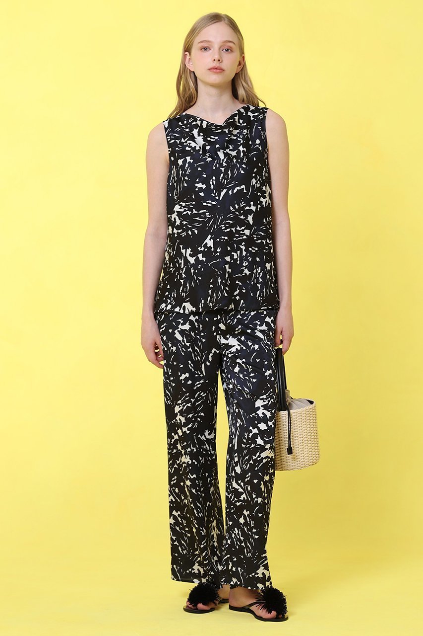 【アナイ/ANAYI】のShade Of Night プリントドレープ ブラウス 人気、トレンドファッション・服の通販 founy(ファニー) 　ファッション　Fashion　レディースファッション　Fashion for Women　トップス・カットソー　Cut & Sew Tops　キャミソール&ノースリーブ　Camisoles & Sleeveless Tops　シャツ・ブラウス・オフィスカジュアル　Elegant Blouses & Button-Ups　おすすめ　Recommended / Our Picks　サテン　Satin, Glossy Fabric　セットアップ　Set-Up, Coordinated Outfit　デコルテ　Décolleté, Neckline　ドレープ　Drape, Draping Fabric　ノースリーブ　Sleeveless, No-Sleeve　エレガント 上品　Elegant　other-8|ID: prp329100004513443 ipo3291000000035639719