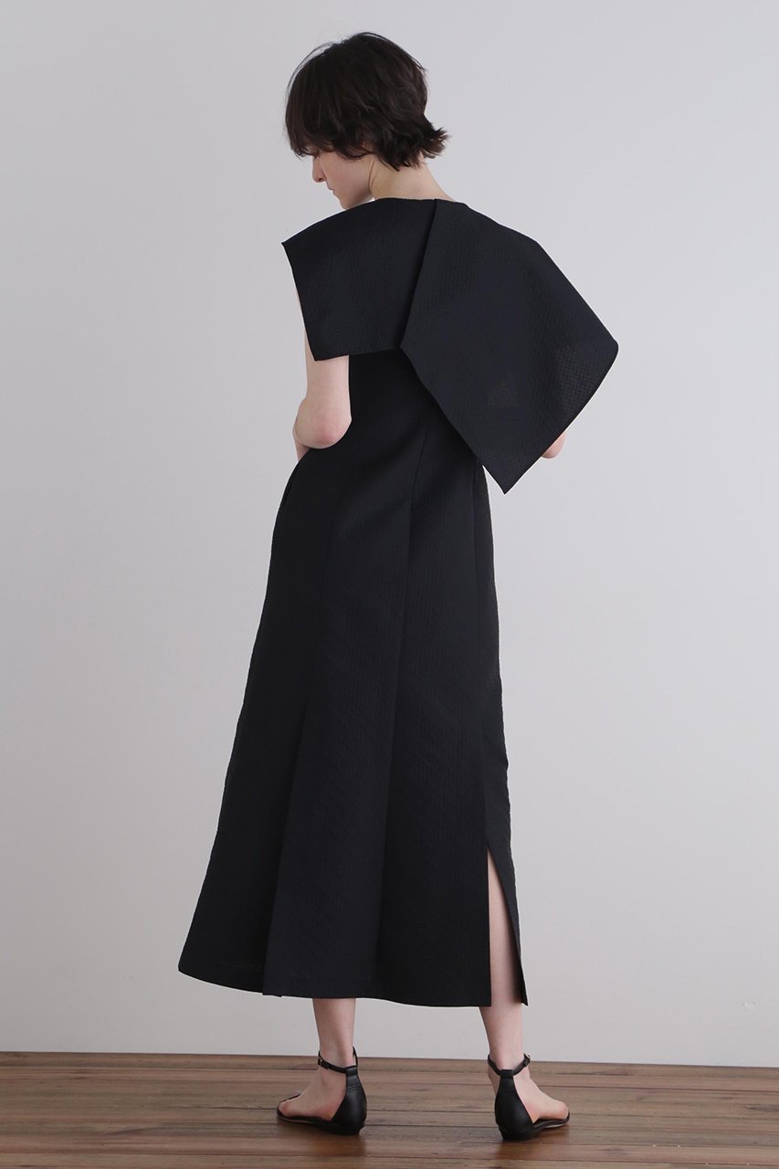 【ル フィル/LE PHIL】のタイルジャカードワンピース 人気、トレンドファッション・服の通販 founy(ファニー) 　ファッション　Fashion　レディースファッション　Fashion for Women　ワンピース　Dresses　チュニック　Tunic Tops & Dresses　アシンメトリー　Asymmetrical Style　ジャカード／ジャガード　Jacquard, Woven Pattern　スタンダード　Standard, Basic　スリット　Slit, Slit Detail　チュニック　Tunic, Long Top　フィット　Fit, Slim Fit　モチーフ　Motif, Design Theme　ロング　Long, Long-Length　other-8|ID: prp329100004513484 ipo3291000000035758846