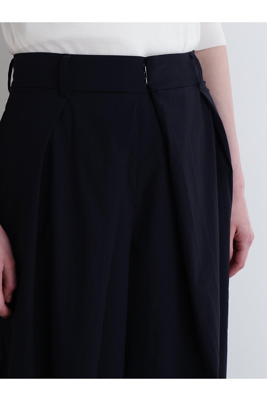 【ル フィル/LE PHIL】のクリスピーナイロンパンツ 人気、トレンドファッション・服の通販 founy(ファニー) 　ファッション　Fashion　レディースファッション　Fashion for Women　パンツ　Pants & Trousers　おすすめ　Recommended / Our Picks　クロップド　Cropped, Short Length　コンパクト　Compact, Small Size　シンプル　Simple, Minimal　セットアップ　Set-Up, Coordinated Outfit　プリーツ　Pleats, Pleated　リップ　Lip, Lip Motif　ワイド　Wide, Wide Fit　other-8|ID: prp329100004513486 ipo3291000000035700055