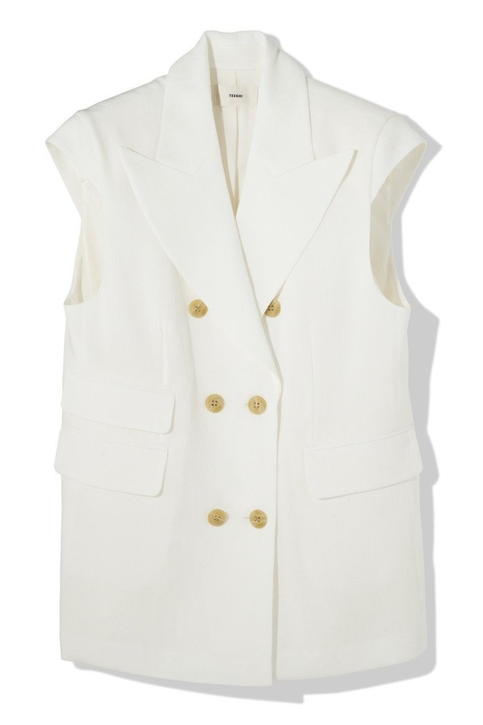 【ティーチ/TEECHI】のピークドラペルノースリーブJK インテリア・キッズ・メンズ・レディースファッション・服の通販 founy(ファニー) https://founy.com/ ファッション Fashion レディースファッション Fashion for Women アウター Coat / Outerwear Collection レディースジャケット・軽アウター Jackets シンプル Simple, Minimal ジャケット Jacket, Outerwear スタイリッシュ Stylish, Fashionable ノースリーブ Sleeveless, No-Sleeve ベスト Vest, Waistcoat 再入荷 Restock / Back in Stock 夏 Summer 春 Spring S/S・春夏 SS, Spring/Summer, Warm Season |ID: prp329100004514966 ipo3291000000032948295