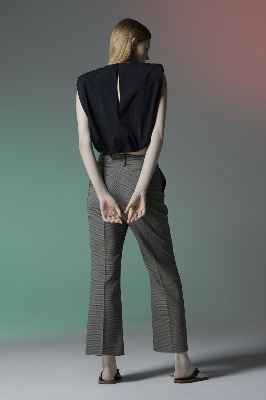 【ティーチ/TEECHI】のショルダーパッドブラウス 人気、トレンドファッション・服の通販 founy(ファニー) 　ファッション　Fashion　レディースファッション　Fashion for Women　トップス・カットソー　Cut & Sew Tops　キャミソール&ノースリーブ　Camisoles & Sleeveless Tops　シャツ・ブラウス・オフィスカジュアル　Elegant Blouses & Button-Ups　ショルダー　Shoulder, Shoulder Strap　ショート　Short, Short Length　タイトスカート　Pencil Skirt, Tight Skirt　ノースリーブ　Sleeveless, No-Sleeve　ボックス　Boxy, Box Shape　夏　Summer　other-7|ID: prp329100004516133 ipo3291000000036070603