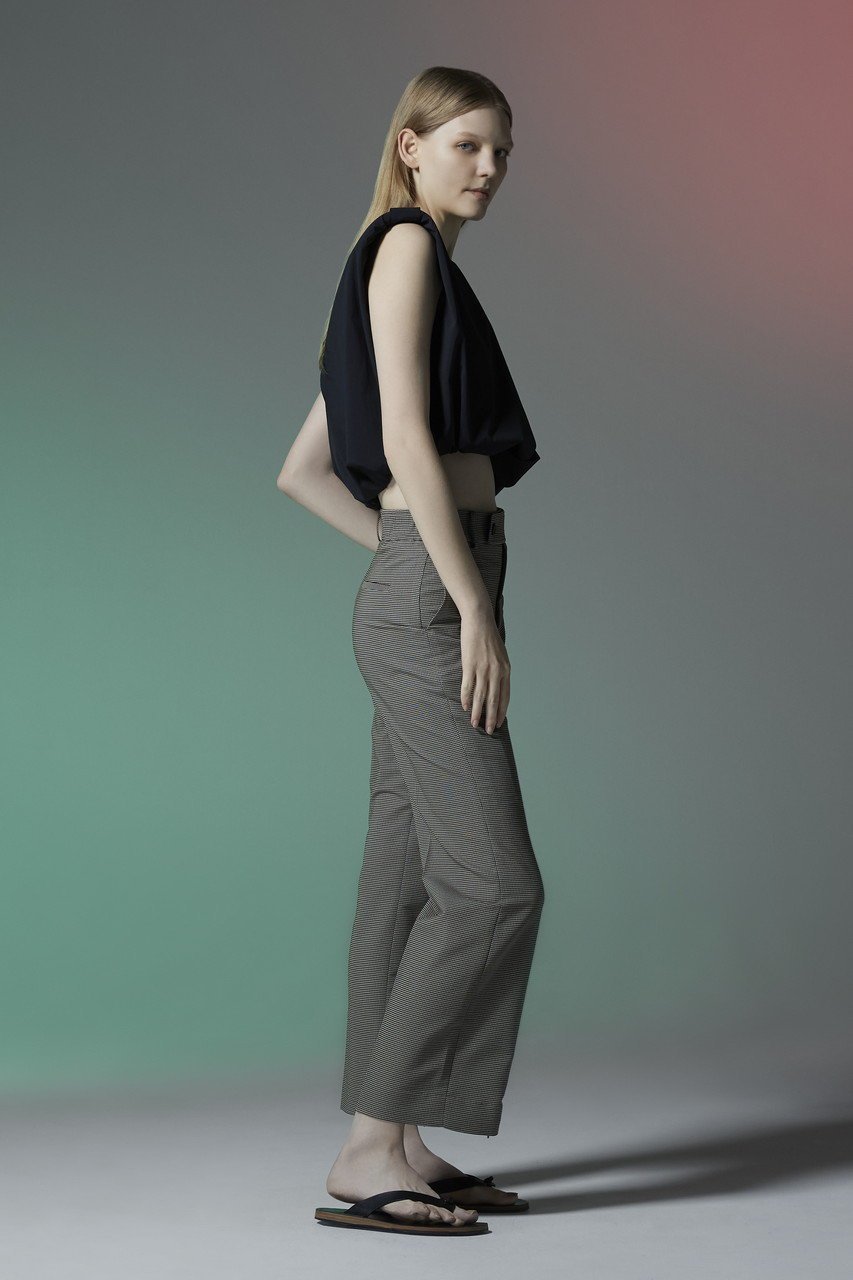 【ティーチ/TEECHI】のショルダーパッドブラウス 人気、トレンドファッション・服の通販 founy(ファニー) 　ファッション　Fashion　レディースファッション　Fashion for Women　トップス・カットソー　Cut & Sew Tops　キャミソール&ノースリーブ　Camisoles & Sleeveless Tops　シャツ・ブラウス・オフィスカジュアル　Elegant Blouses & Button-Ups　ショルダー　Shoulder, Shoulder Strap　ショート　Short, Short Length　タイトスカート　Pencil Skirt, Tight Skirt　ノースリーブ　Sleeveless, No-Sleeve　ボックス　Boxy, Box Shape　夏　Summer　other-8|ID: prp329100004516133 ipo3291000000036070604