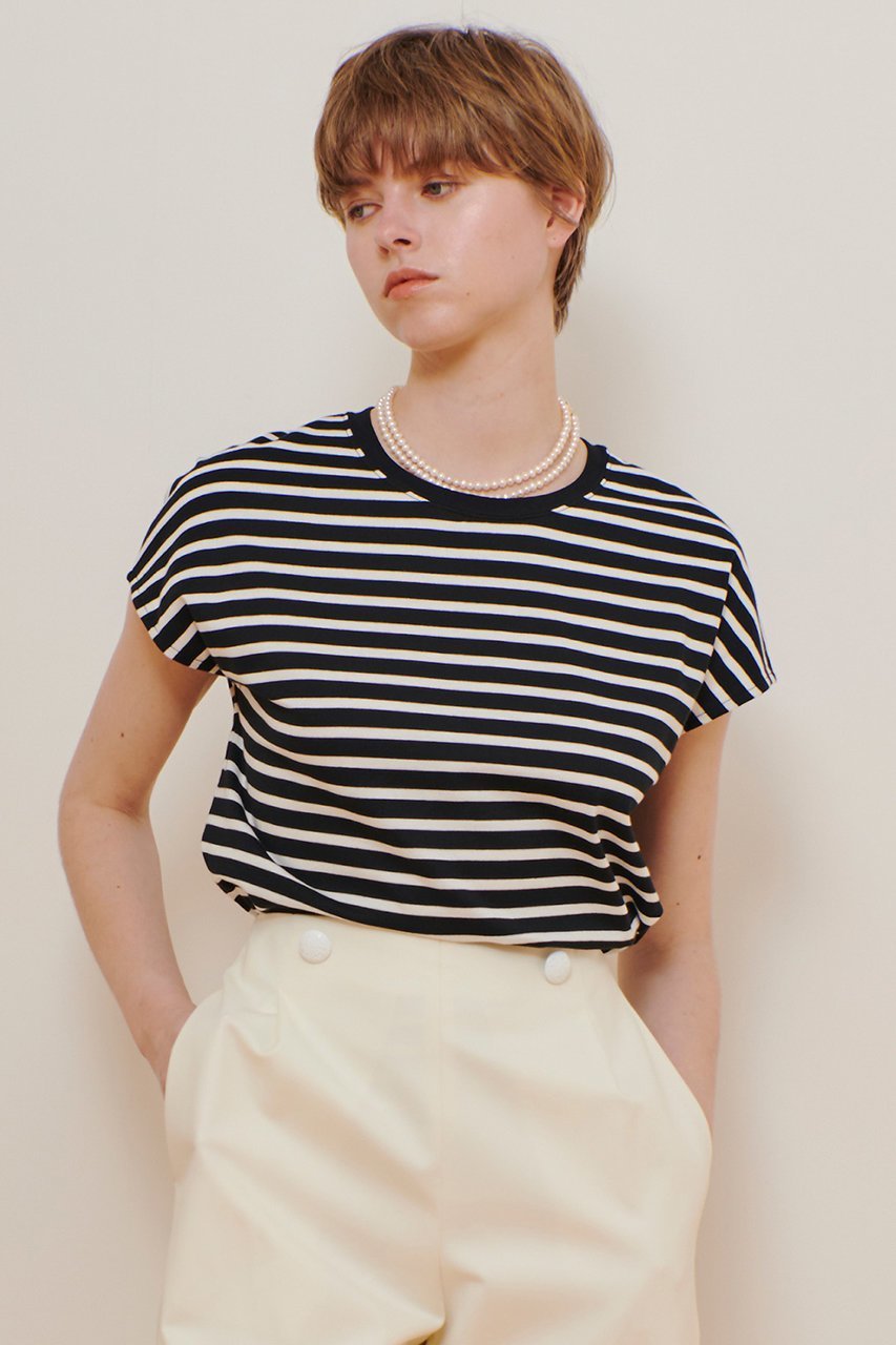 【アルアバイル/allureville】のワイドボーダープルオーバー 人気、トレンドファッション・服の通販 founy(ファニー) 　ファッション　Fashion　レディースファッション　Fashion for Women　トップス・カットソー　Cut & Sew Tops　シャツ・ブラウス・オフィスカジュアル　Elegant Blouses & Button-Ups　ロングTシャツ・Tシャツ　Longline T-Shirts & Tees　カジュアルプルオーバー・ニットトップス　Pullovers & Knit Tops / Casual Pullovers　カットソー・ベーシックTシャツ　Cut-and-Sewn Tops / Stretch Tees & Basics　なめらか　Smooth, Silky Texture　ショート　Short, Short Length　スリーブ　Sleeve, Long Sleeve / Short Sleeve　ドロップ　Drop Shoulder, Dropped Style　エレガント 上品　Elegant　other-5|ID: prp329100004520325 ipo3291000000032807478