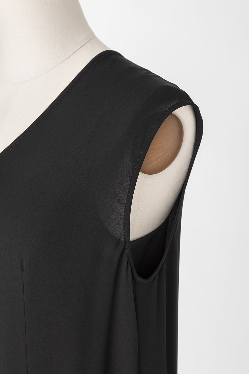 【オーヴィル/EAUVIRE】のVネックフレアードレス 人気、トレンドファッション・服の通販 founy(ファニー) 　ファッション　Fashion　レディースファッション　WOMEN　ワンピース　Dress　ドレス　Party Dresses　チュニック　Tunic　インナー　Inner　キャミソール　Camisole　シルク　Silk　ジョーゼット　Georgette　チュニック　Tunic　ドレス　Dress　ノースリーブ　No Sleeve　フレア　Flare　エレガント 上品　Elegant　再入荷　Restock/Back In Stock/Re Arrival　日本製　Made In Japan　other-5|ID: prp329100004521108 ipo3291000000031974651