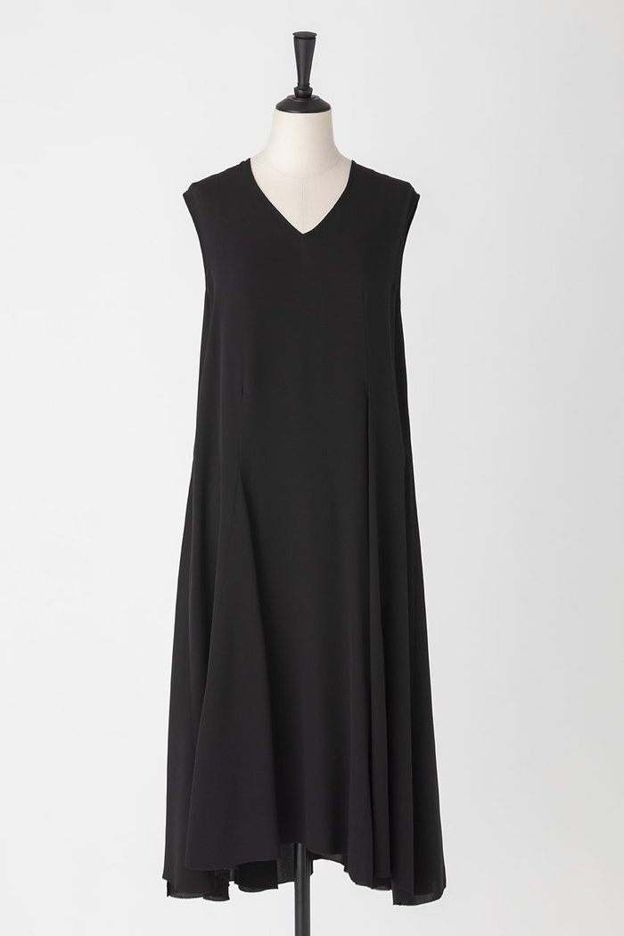 【オーヴィル/EAUVIRE】のVネックフレアードレス インテリア・キッズ・メンズ・レディースファッション・服の通販 founy(ファニー) https://founy.com/ ファッション Fashion レディースファッション Fashion for Women ワンピース Dresses フォーマル・パーティードレス・結婚式用ドレス Elegant & Casual Dresses チュニック Tunic Tops & Dresses インナー Innerwear キャミソール Camisole, Spaghetti Strap Top シルク Silk, 100% Silk ジョーゼット Georgette, Semi-Sheer Fabric チュニック Tunic, Long Top ドレス Dress, One-Piece ノースリーブ Sleeveless, No-Sleeve フレア Flare, Flared エレガント 上品 Elegant 日本製 Made In Japan |ID: prp329100004521108 ipo3291000000036200443