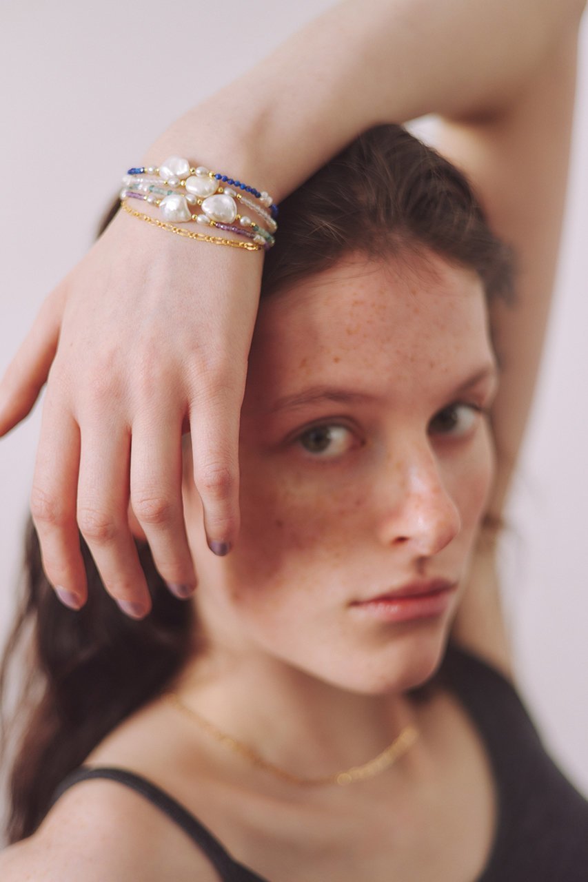 【ルボンボン/les bonbon】のallure ブレスレット 人気、トレンドファッション・服の通販 founy(ファニー) 　ファッション　Fashion　レディースファッション　Fashion for Women　ジュエリー　Jewelry　チェーン＆カフブレスレット　Cuff & Chain Bracelets　バングル・カフブレスレット　Bangles & Cuff Bracelets　イエロー　Yellow　チェーン　Chain, Chain Strap　パール　Pearl, Pearl Accent　ブレスレット　Bracelet, Wristband　リュクス　Luxury, Elegant, High-End, Chic　腕時計　Wristwatch　other-5|ID: prp329100004523727 ipo3291000000035583620