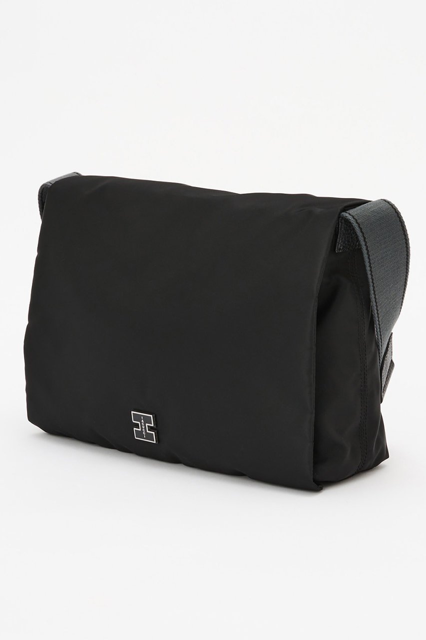 【イアクッチ/IACUCCI】のアーゴ ミディアムショルダー NYLON/CERVO 人気、トレンドファッション・服の通販 founy(ファニー) 　ファッション　Fashion　レディースファッション　Ladies' Fashion Online　エレガント 上品　Elegant　ショルダー　Shoulder　スクエア　Square　スタイリッシュ　Stylish　タオル　Towel　人気　Popularity　バランス　Balance　フォルム　Form　フラップ　Flap　フロント　Front　ポーチ　Pouch　日傘　Parasol　マグネット　Magnet　メタル　Metal　モダン　Modern　ワンポイント　One Point　夏　Summer　other-3|ID: prp329100004523768 ipo3291000000032000101