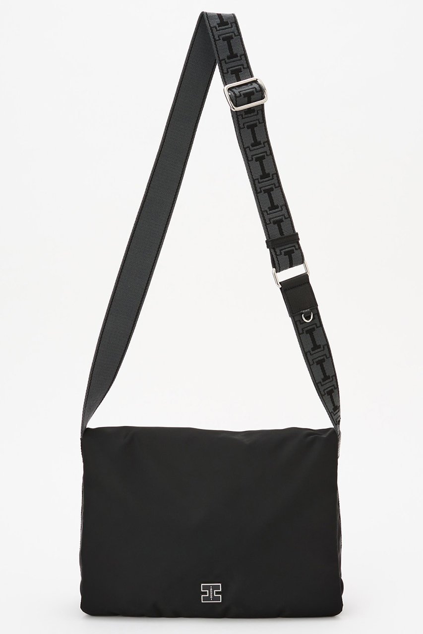 【イアクッチ/IACUCCI】のアーゴ ミディアムショルダー NYLON/CERVO 人気、トレンドファッション・服の通販 founy(ファニー) 　ファッション　Fashion　レディースファッション　Ladies' Fashion Online　エレガント 上品　Elegant　ショルダー　Shoulder　スクエア　Square　スタイリッシュ　Stylish　タオル　Towel　人気　Popularity　バランス　Balance　フォルム　Form　フラップ　Flap　フロント　Front　ポーチ　Pouch　日傘　Parasol　マグネット　Magnet　メタル　Metal　モダン　Modern　ワンポイント　One Point　夏　Summer　other-5|ID: prp329100004523768 ipo3291000000032000103