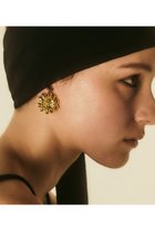 thumbnail other-2