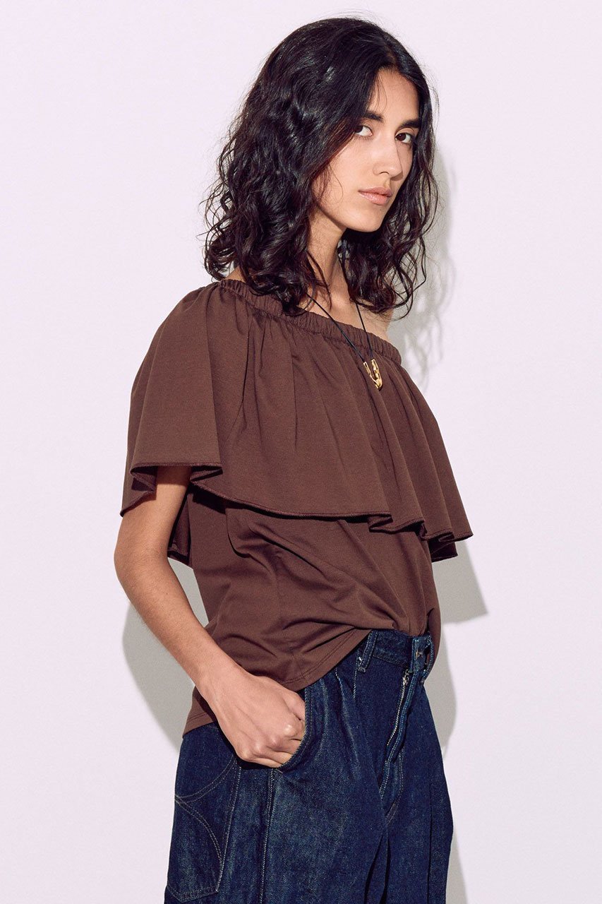 【ブリル/BRILL】の【raspail】オフショルダーTシャツ 人気、トレンドファッション・服の通販 founy(ファニー) 　ファッション　Fashion　レディースファッション　WOMEN　トップス・カットソー　Tops/Tshirt　シャツ/ブラウス　Shirts/Blouses　ロング / Tシャツ　T-Shirts　カットソー　Cut and Sewn　オフショルダー　Off Shoulder　カットソー　Cut And Sew　ギャザー　Gather　コレクション　Collection　ショート　Short　スリーブ　Sleeve　ドレープ　Drape　ベーシック　Basic　モダン　Modern　エレガント 上品　Elegant　今季　This Season　NEW・新作・新着・新入荷　New Arrivals　other-2|ID: prp329100004526744 ipo3291000000032013623