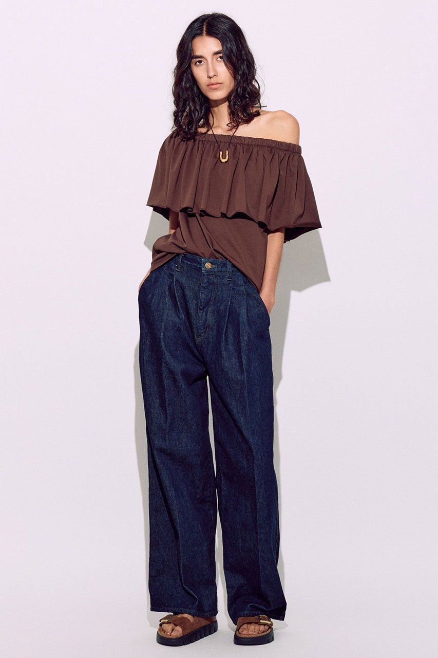 【ブリル/BRILL】の【raspail】オフショルダーTシャツ 人気、トレンドファッション・服の通販 founy(ファニー) 　ファッション　Fashion　レディースファッション　WOMEN　トップス・カットソー　Tops/Tshirt　シャツ/ブラウス　Shirts/Blouses　ロング / Tシャツ　T-Shirts　カットソー　Cut and Sewn　オフショルダー　Off Shoulder　カットソー　Cut And Sew　ギャザー　Gather　コレクション　Collection　ショート　Short　スリーブ　Sleeve　ドレープ　Drape　ベーシック　Basic　モダン　Modern　エレガント 上品　Elegant　今季　This Season　NEW・新作・新着・新入荷　New Arrivals　other-5|ID: prp329100004526744 ipo3291000000032013626