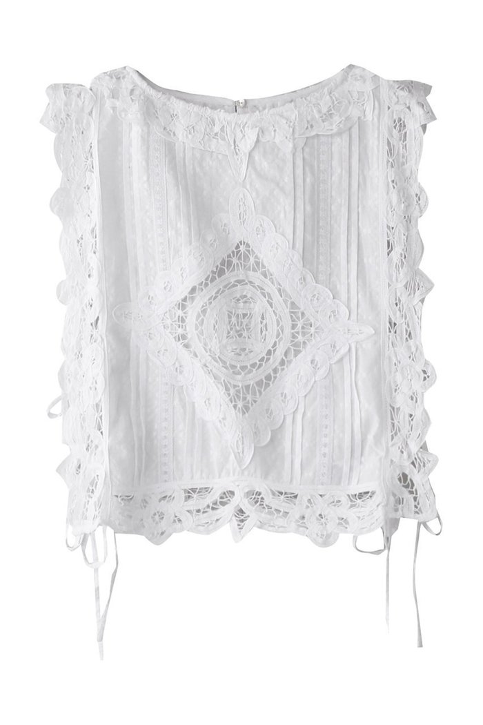 【エリオポール/heliopole】の【SARA MALLIKA】COTTON BATTEN LACE RBN トップ インテリア・キッズ・メンズ・レディースファッション・服の通販 founy(ファニー) https://founy.com/ ファッション Fashion レディースファッション WOMEN トップス・カットソー Tops/Tshirt キャミソール / ノースリーブ No Sleeves シャツ/ブラウス Shirts/Blouses シンプル Simple ノースリーブ No Sleeve リボン Ribbon 今季 This Season NEW・新作・新着・新入荷 New Arrivals |ID: prp329100004529469 ipo3291000000032025094