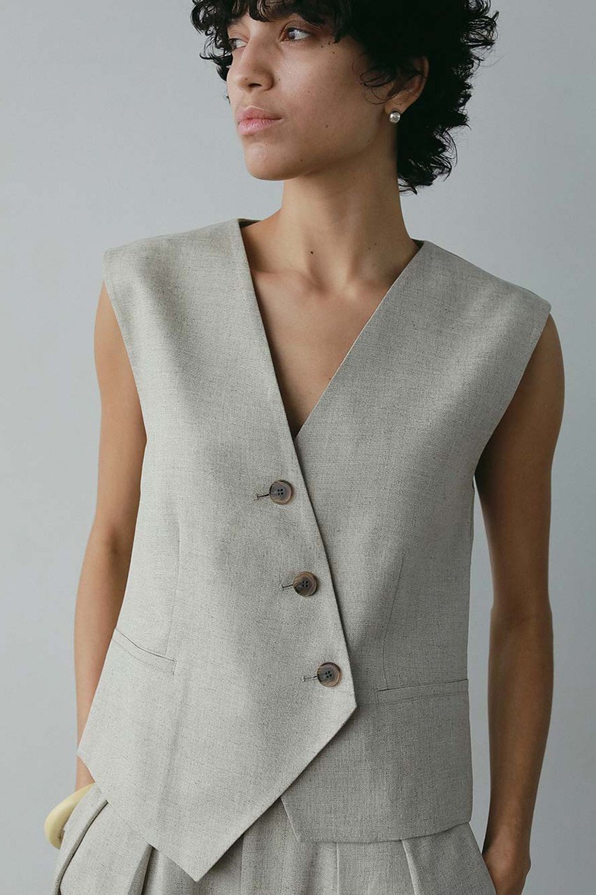 【ハー/HER.】のリネンライクベストトップス 人気、トレンドファッション・服の通販 founy(ファニー) 　ファッション　Fashion　レディースファッション　Fashion for Women　アウター　Coat / Outerwear Collection　レディースジャケット・軽アウター　Jackets　おすすめ　Recommended / Our Picks　アシンメトリー　Asymmetrical Style　コンパクト　Compact, Small Size　ジャケット　Jacket, Outerwear　セットアップ　Set-Up, Coordinated Outfit　バランス　Balance, Style Balance　ベスト　Vest, Waistcoat　ボトム　Bottoms, Lower Wear　other-8|ID: prp329100004532291 ipo3291000000032810305