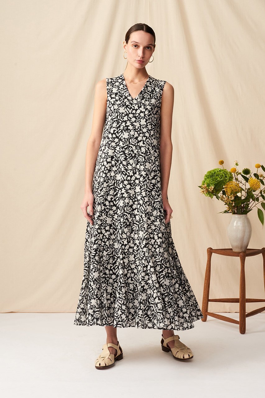 【マリハ/MARIHA】の夏の月影のドレス ノースリーブ/Spring Shadow 人気、トレンドファッション・服の通販 founy(ファニー) 　ファッション　Fashion　レディースファッション　Fashion for Women　ワンピース　Dresses　フォーマル・パーティードレス・結婚式用ドレス　Elegant & Casual Dresses　チュニック　Tunic Tops & Dresses　チュニック　Tunic, Long Top　ドレス　Dress, One-Piece　ノースリーブ　Sleeveless, No-Sleeve　モダン　Modern, Contemporary　ロング　Long, Long-Length　エレガント 上品　Elegant　夏　Summer　other-6|ID: prp329100004535043 ipo3291000000032785370