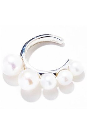 【イリスフォーセブン/IRIS 47】のpearl イヤーカフ 人気、トレンドファッション・服の通販 founy(ファニー) ファッション Fashion レディースファッション Fashion for Women ジュエリー Jewelry ファッションリング Fashion Rings イヤリング・フープ・ドロップタイプ Hoop, Drop & Clip Earrings おすすめ Recommended / Our Picks イヤリング Earrings イヤーカフ Ear Cuffs エレガント 上品 Elegant パール Pearl, Pearl Accent 片耳 One-Ear, Single Earring |ID:prp329100004537173