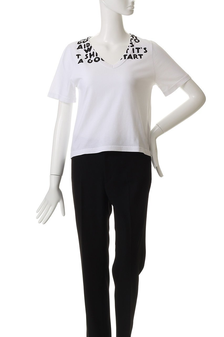 【エムエム6 メゾン マルタン マルジェラ/MM6 Maison Martin Margiela】のVネック プリントTシャツ 人気、トレンドファッション・服の通販 founy(ファニー) 　ファッション　Fashion　レディースファッション　WOMEN　トップス・カットソー　Tops/Tshirt　シャツ/ブラウス　Shirts/Blouses　ロング / Tシャツ　T-Shirts　カットソー　Cut and Sewn　Vネック　V-Neck　グラフィック　Graphic　コンパクト　Compact　サマー　Summer　ショート　Short　スタイリッシュ　Stylish　スリーブ　Sleeve　ハーフ　Half　プリント　Print　NEW・新作・新着・新入荷　New Arrivals　other-2|ID: prp329100004537201 ipo3291000000032061911
