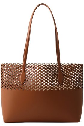 【セルジオ ロッシ/SERGIO ROSSI】のsrMERMAID TOTE 人気、トレンドファッション・服の通販 founy(ファニー) ファッション Fashion レディースファッション Fashion for Women バッグ Bags カッティング Cutting Detail コレクション Collection, Seasonal Line シェイプ Shape, Slim Fit トレンド Trend, Trending Now フラット Flat, Flat Shoes ポーチ Pouch, Small Case マーメイド Mermaid, Fishtail Silhouette ワーク Workwear, Utility Style |ID:prp329100004537223
