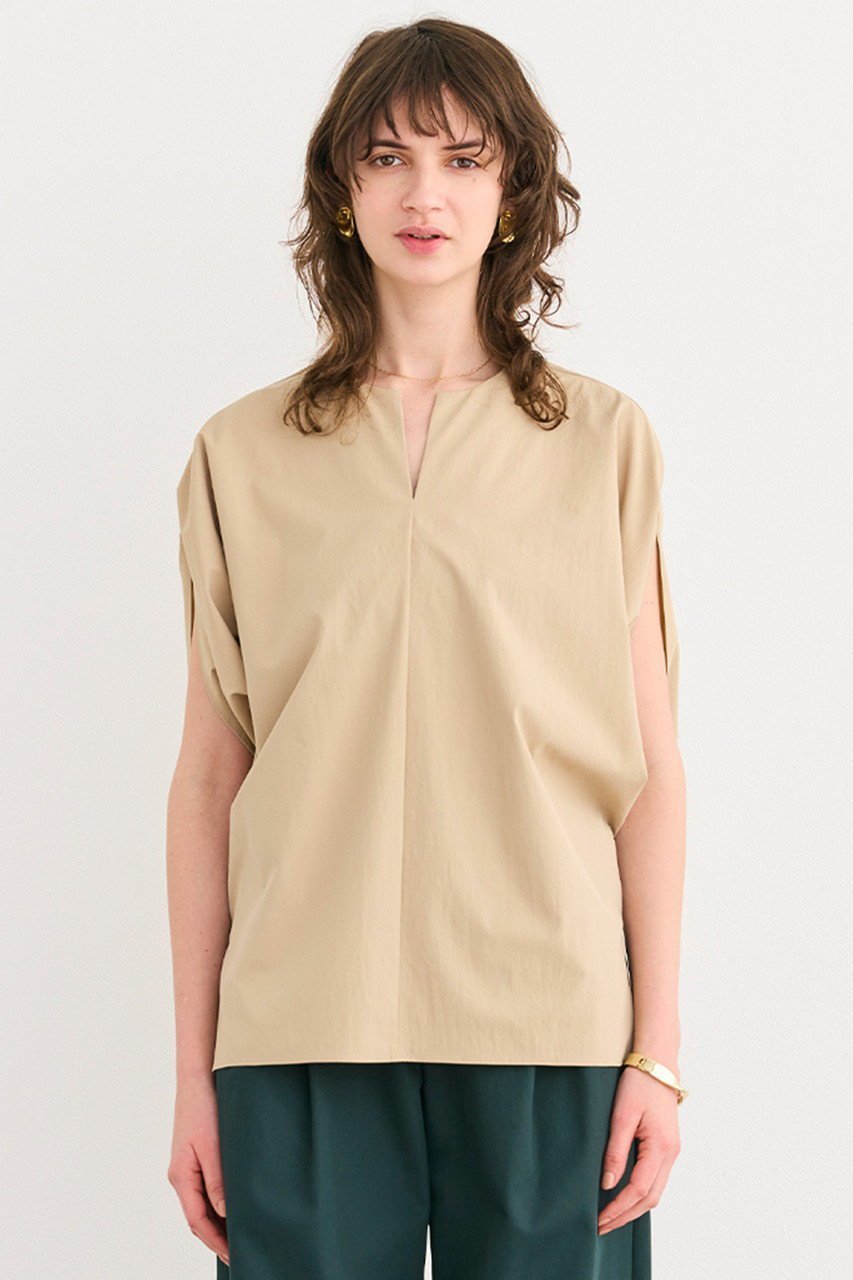 【ベイジ,/BEIGE,】のYANN(ヤン)/Vスリットプルオーバーブラウス 人気、トレンドファッション・服の通販 founy(ファニー) 　ファッション　Fashion　レディースファッション　Fashion for Women　トップス・カットソー　Cut & Sew Tops　シャツ・ブラウス・オフィスカジュアル　Elegant Blouses & Button-Ups　カジュアルプルオーバー・ニットトップス　Pullovers & Knit Tops / Casual Pullovers　ショート　Short, Short Length　シンプル　Simple, Minimal　スリット　Slit, Slit Detail　スリーブ　Sleeve, Long Sleeve / Short Sleeve　ドレープ　Drape, Draping Fabric　定番　Standard, Basic Item　ビジネス 仕事 通勤　Business / Work / Commuting　other-8|ID: prp329100004539441 ipo3291000000032784907
