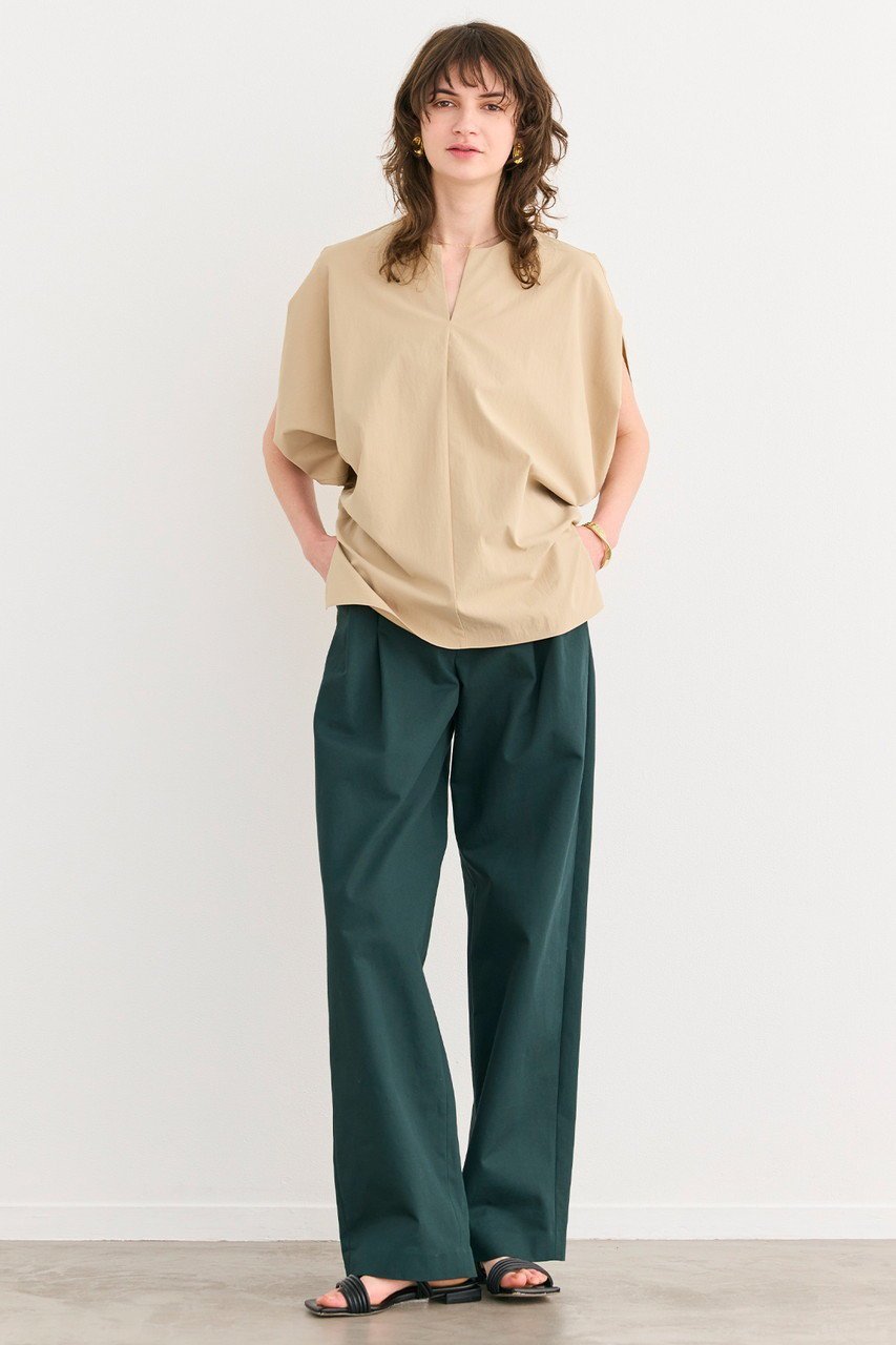 【ベイジ,/BEIGE,】のYANN(ヤン)/Vスリットプルオーバーブラウス 人気、トレンドファッション・服の通販 founy(ファニー) 　ファッション　Fashion　レディースファッション　Fashion for Women　トップス・カットソー　Cut & Sew Tops　シャツ・ブラウス・オフィスカジュアル　Elegant Blouses & Button-Ups　カジュアルプルオーバー・ニットトップス　Pullovers & Knit Tops / Casual Pullovers　ショート　Short, Short Length　シンプル　Simple, Minimal　スリット　Slit, Slit Detail　スリーブ　Sleeve, Long Sleeve / Short Sleeve　ドレープ　Drape, Draping Fabric　定番　Standard, Basic Item　ビジネス 仕事 通勤　Business / Work / Commuting　other-6|ID: prp329100004539441 ipo3291000000035062967