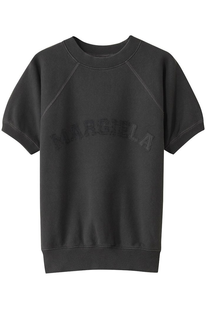 【メゾン マルジェラ/MAISON MARGIELA】のハーフスリーブ スウェットシャツ インテリア・キッズ・メンズ・レディースファッション・服の通販 founy(ファニー) https://founy.com/ ファッション Fashion レディースファッション Fashion for Women トップス・カットソー Cut & Sew Tops シャツ・ブラウス・オフィスカジュアル Elegant Blouses & Button-Ups レディースパーカー・カジュアルフーディー Casual Hoodies & Sweatshirts ロングTシャツ・Tシャツ Longline T-Shirts & Tees スウェット・クルーネックトップス Sweatshirts & Crewnecks / Relaxed Fit Sweat Tops カットソー・ベーシックTシャツ Cut-and-Sewn Tops / Stretch Tees & Basics コンパクト Compact, Small Size ショート Short, Short Length スリーブ Sleeve, Long Sleeve / Short Sleeve ハーフ Half, Half-Length |ID: prp329100004541221 ipo3291000000035800505