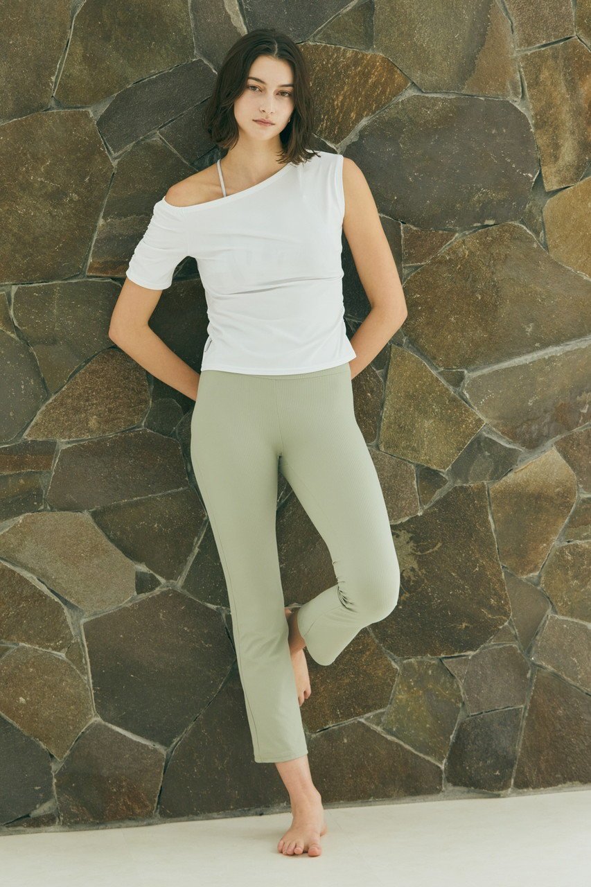 【ジュリエ/Julier】のソフトリブフレアレギンス 人気、トレンドファッション・服の通販 founy(ファニー) 　ファッション　Fashion　レディースファッション　Fashion for Women　パンツ　Pants & Trousers　レギンス　Leggings & Stretch Pants　スポーツウェア　Functional & Stylish Sportswear　スポーツ　Sports, Activewear　フレア　Flare, Flared　ヨガ　Yoga, Yoga Wear　レギンス　Leggings, Stretch Pants　ワーク　Workwear, Utility Style　other-6|ID: prp329100004541229 ipo3291000000035758889