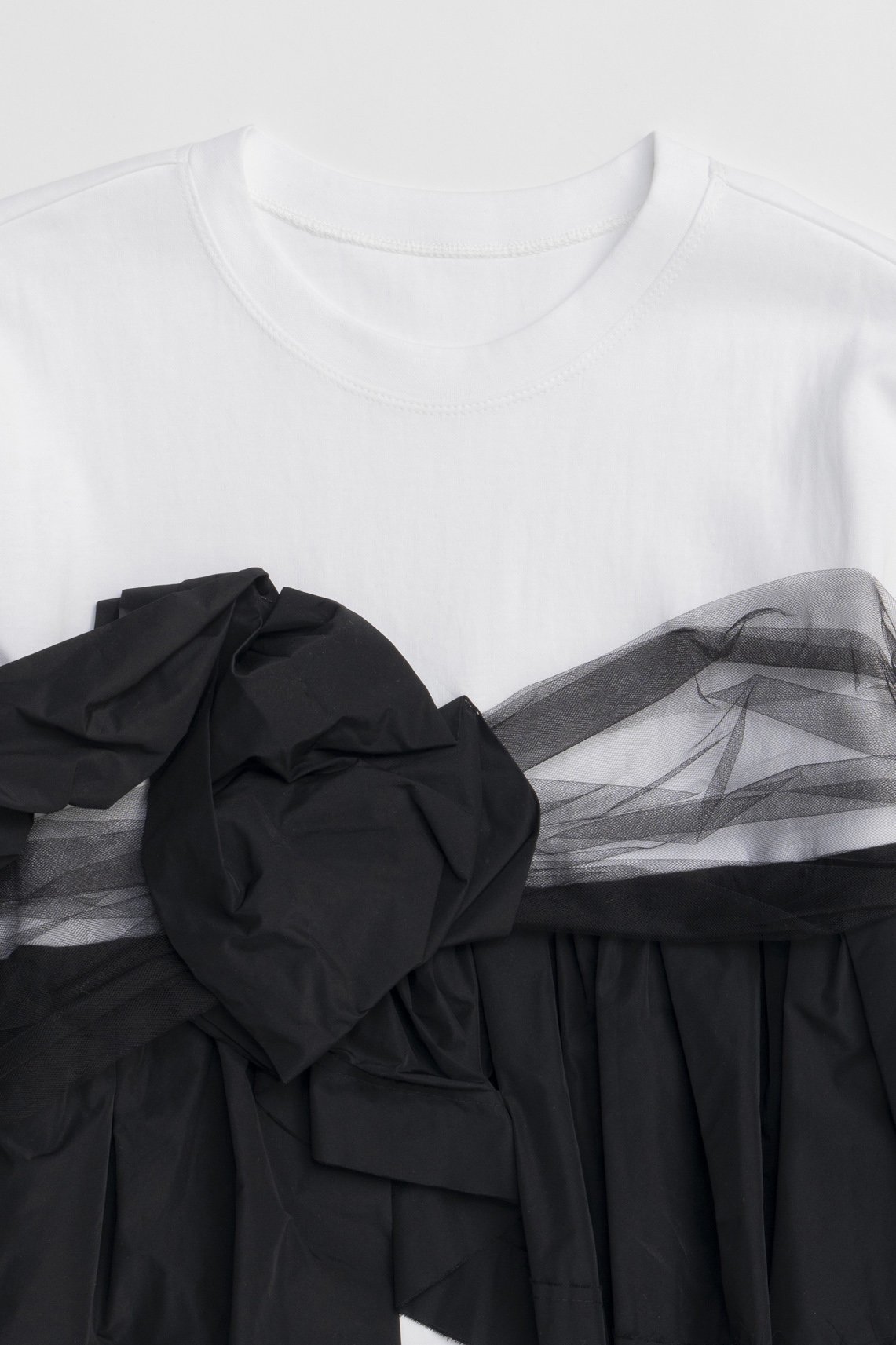 【メゾンスペシャル/MAISON SPECIAL】のDocking Twisted T-shirt/ドッキングツイステッドTシャツ 人気、トレンドファッション・服の通販 founy(ファニー) 　ファッション　Fashion　レディースファッション　WOMEN　トップス・カットソー　Tops/Tshirt　シャツ/ブラウス　Shirts/Blouses　ロング / Tシャツ　T-Shirts　カットソー　Cut and Sewn　カットソー　Cut And Sew　ショート　Short　スリーブ　Sleeve　タフタ　Taffeta　チュール　Tulle　ビスチェ　Bustier　ボトム　Bottom　夏　Summer　エレガント 上品　Elegant　NEW・新作・新着・新入荷　New Arrivals　other-2|ID: prp329100004544554 ipo3291000000032113119