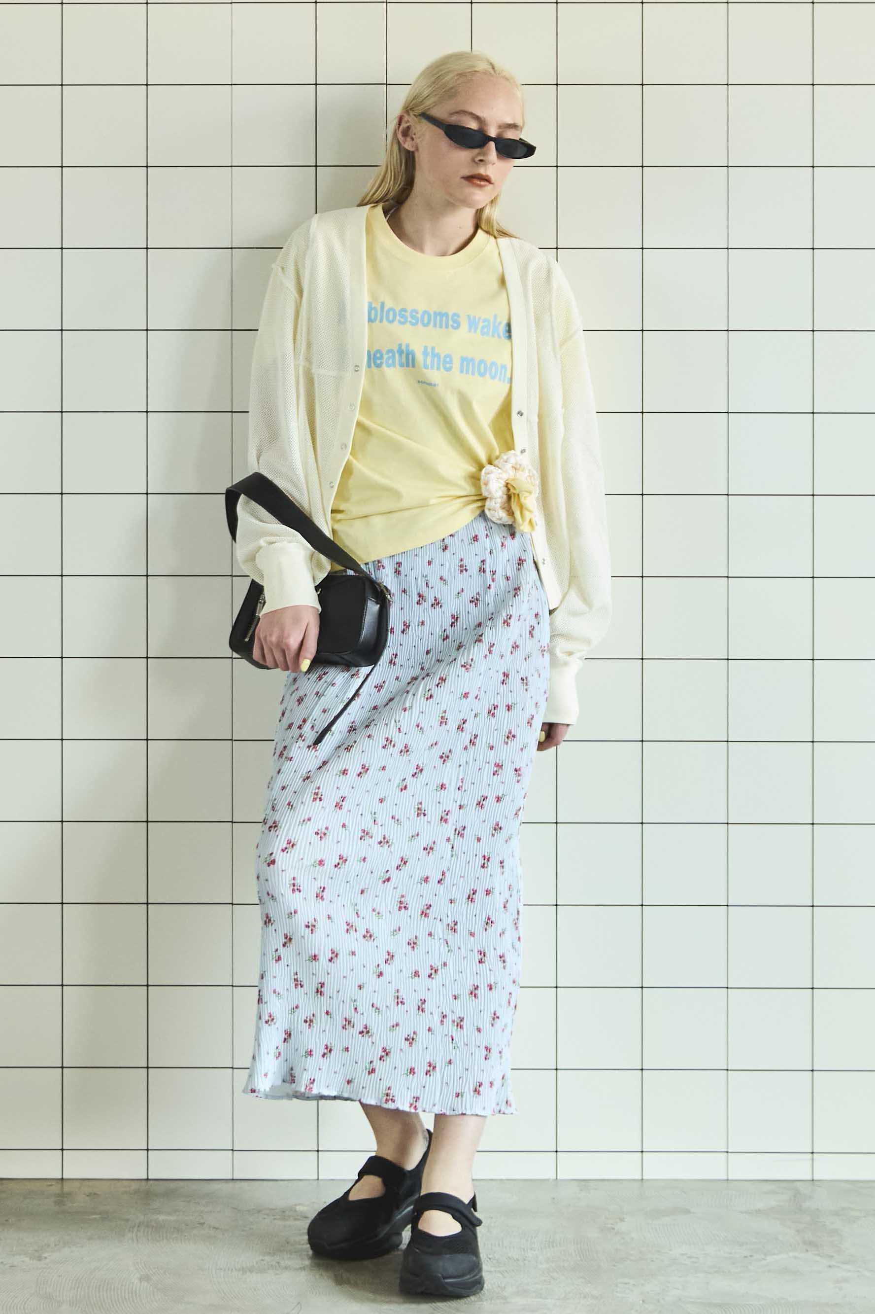【メゾンスペシャル/MAISON SPECIAL】のTHE MOON T-shirt/THE MOON TEE 人気、トレンドファッション・服の通販 founy(ファニー) 　ファッション　Fashion　レディースファッション　WOMEN　トップス・カットソー　Tops/Tshirt　シャツ/ブラウス　Shirts/Blouses　ロング / Tシャツ　T-Shirts　カットソー　Cut and Sewn　インナー　Inner　ショート　Short　シンプル　Simple　スリーブ　Sleeve　羽織　Haori　ロング　Long　NEW・新作・新着・新入荷　New Arrivals　other-2|ID: prp329100004544557 ipo3291000000032113153