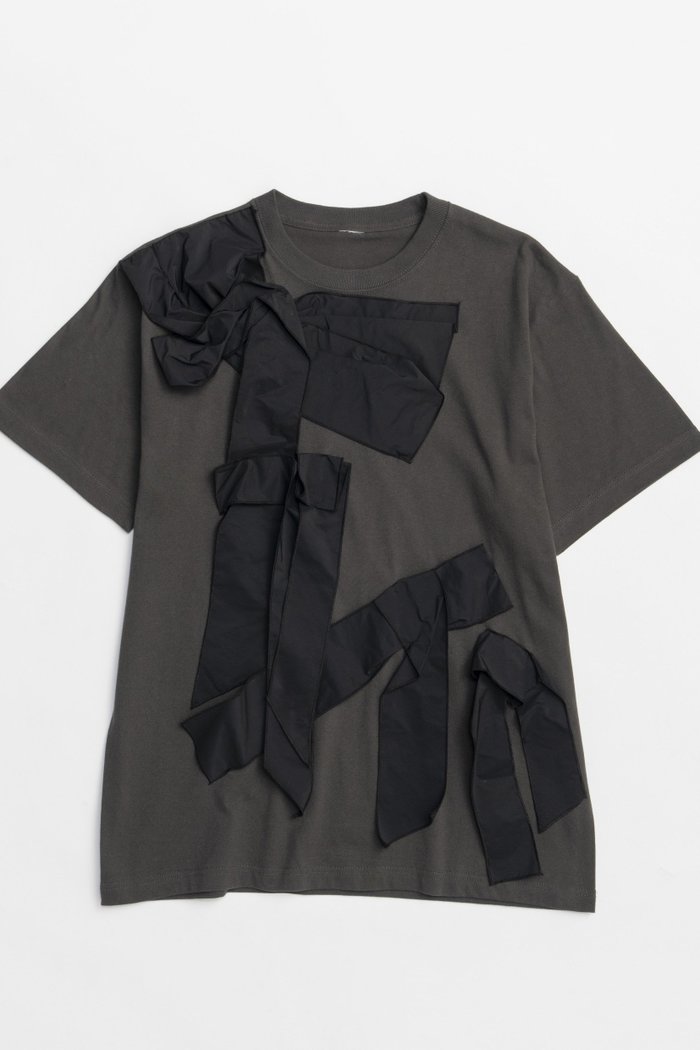【メゾンスペシャル/MAISON SPECIAL】のTwisted Ribbon Oversize T-shirt/ツイステッドリボンオーバーTシャツ インテリア・キッズ・メンズ・レディースファッション・服の通販 founy(ファニー) https://founy.com/ ファッション Fashion レディースファッション WOMEN トップス・カットソー Tops/Tshirt シャツ/ブラウス Shirts/Blouses ロング / Tシャツ T-Shirts カットソー Cut and Sewn ショート Short シンプル Simple スリーブ Sleeve タフタ Taffeta デニム Denim フレア Flare モチーフ Motif リボン Ribbon おすすめ Recommend 夏 Summer NEW・新作・新着・新入荷 New Arrivals |ID: prp329100004544558 ipo3291000000032113155