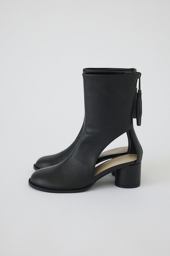 【リムアーク/RIM.ARK】のLeather cutting boots sandal/サンダル インテリア・キッズ・メンズ・レディースファッション・服の通販 founy(ファニー) https://founy.com/ ファッション Fashion レディースファッション Ladies' Fashion Online 2025年 2025 2025-2026秋冬・A/W Aw/Autumn/Winter/Fw/Fall/2025-2026 カッティング Cutting サンダル Sandals シンプル Simple バランス Balance フリンジ Fringe A/W・秋冬 Aw・Autumn/Winter・Fw・Fall-Winter |ID: prp329100004546611 ipo3291000000032124709