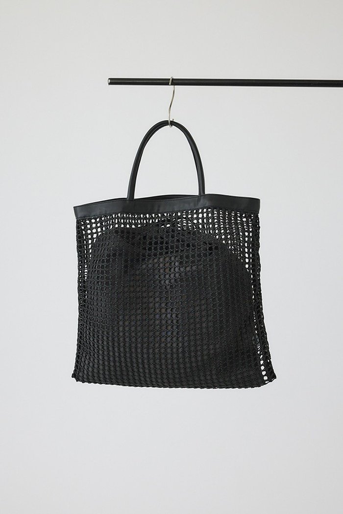 【リムアーク/RIM.ARK】のSquare mesh BAG/バッグ インテリア・キッズ・メンズ・レディースファッション・服の通販 founy(ファニー) https://founy.com/ ファッション Fashion レディースファッション Ladies' Fashion Online バッグ Bag 2025年 2025 2025-2026秋冬・A/W Aw/Autumn/Winter/Fw/Fall/2025-2026 クラッチ Clutch スクエア Square スタイリッシュ Stylish ハンドバッグ Handbag メッシュ Mesh 再入荷 Restock/Back In Stock/Re Arrival 巾着 Purse A/W・秋冬 Aw・Autumn/Winter・Fw・Fall-Winter |ID: prp329100004546617 ipo3291000000032124756