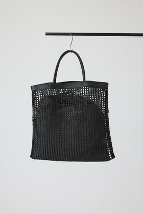 【リムアーク/RIM.ARK】のSquare mesh BAG/バッグ 人気、トレンドファッション・服の通販 founy(ファニー) ファッション Fashion レディースファッション WOMEN バッグ Bag 2025年 2025 クラッチ Clutch スクエア Square スタイリッシュ Stylish ハンドバッグ Handbag メッシュ Mesh 巾着 Purse A/W・秋冬 Aw・Autumn/Winter・Fw・Fall-Winter |ID:prp329100004546617