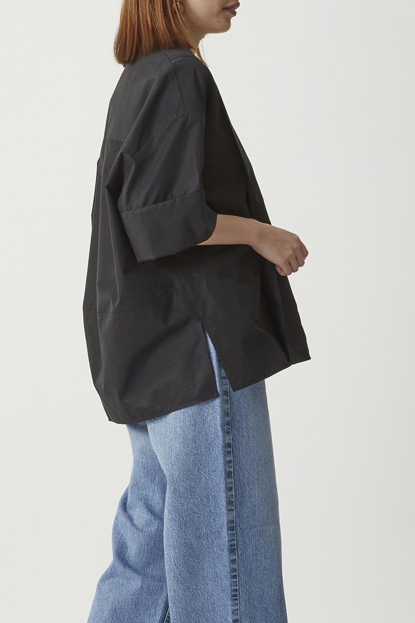 【プルミエ アロンディスモン/1er Arrondissement】のVネックブラウス 人気、トレンドファッション・服の通販 founy(ファニー) 　ファッション　Fashion　レディースファッション　WOMEN　トップス・カットソー　Tops/Tshirt　シャツ/ブラウス　Shirts/Blouses　Vネック　V-Neck　おすすめ　Recommend　カフス　Cuffs　ショート　Short　スリーブ　Sleeve　タイプライター　Typewriter　別注　Special Order　NEW・新作・新着・新入荷　New Arrivals　other-4|ID: prp329100004547735 ipo3291000000032137928