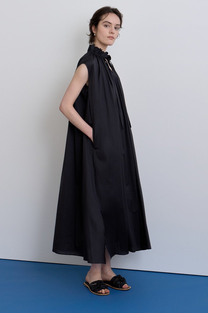 【ハウス オブ ロータス/HOUSE OF LOTUS】のドレープローンギャザーノースリーブワンピース 人気、トレンドファッション・服の通販 founy(ファニー) 　ファッション　Fashion　レディースファッション　Fashion for Women　ワンピース　Dresses　チュニック　Tunic Tops & Dresses　ギャザー　Gathered, Ruffled　スタンド　Stand Collar, Upright Stand　スリット　Slit, Slit Detail　チュニック　Tunic, Long Top　ドレープ　Drape, Draping Fabric　フェミニン　Feminine, Girly　フリル　Frill, Ruffle　ロング　Long, Long-Length　エレガント 上品　Elegant　再入荷　Restock / Back in Stock　other-6|ID: prp329100004547748 ipo3291000000032287093